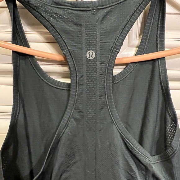 Lululemon Athletica Turbo Tank Racerback Sz 10 - Picture 2 of 7